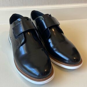 Cole Hahn black shiny shoes